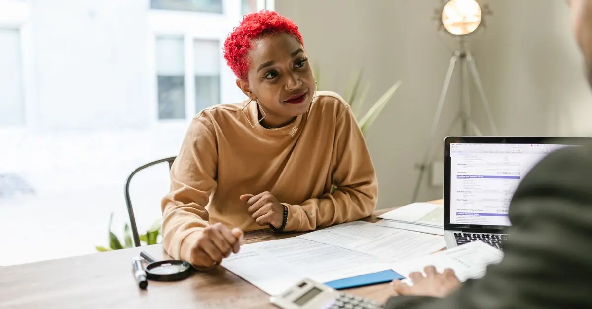 Comment Élaborer un Plan Finance Réactif Face aux Changements Économiques
