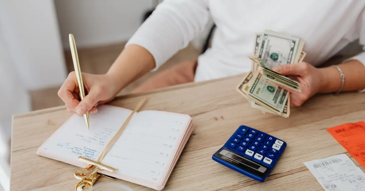 Comment Évaluer les Dépenses Mensuelles pour Optimiser Votre Plan Finance