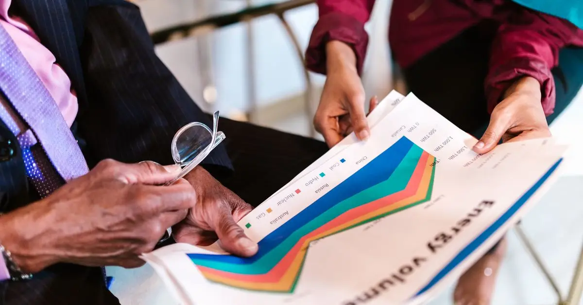 Anticiper les Changements Économiques pour Optimiser Votre Plan Finance